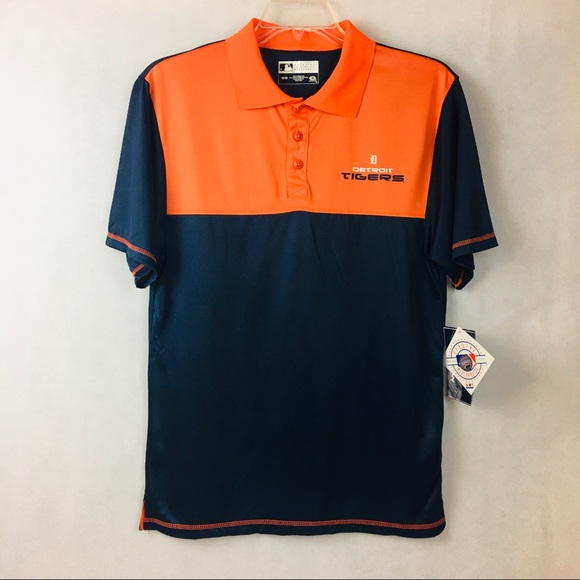 Comment Here So I Can Share Your Closet! - Picture 3 of 8